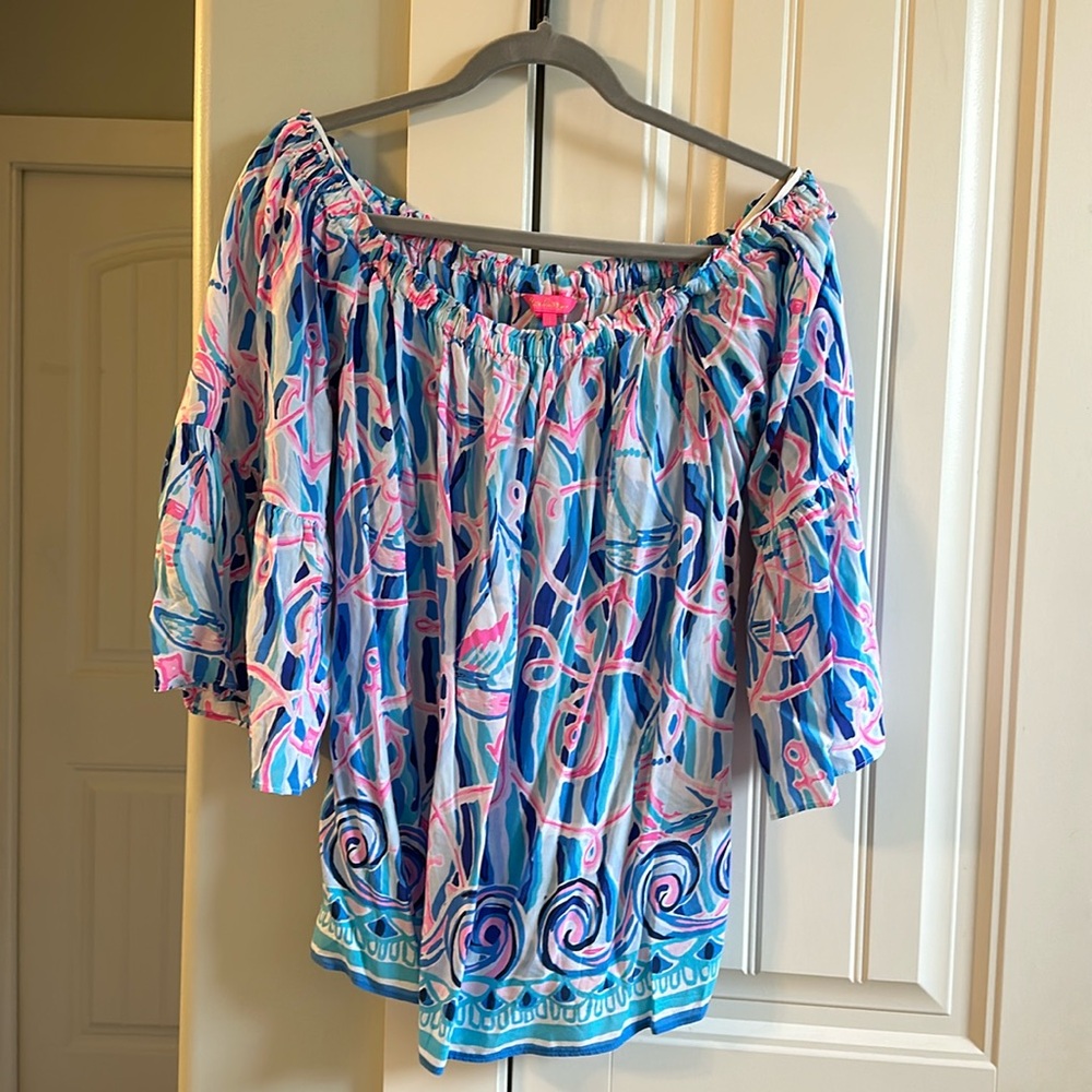 Lightly worn Lily Pulitzer off the shoulder blouse — EXCELLENT CONDITION!